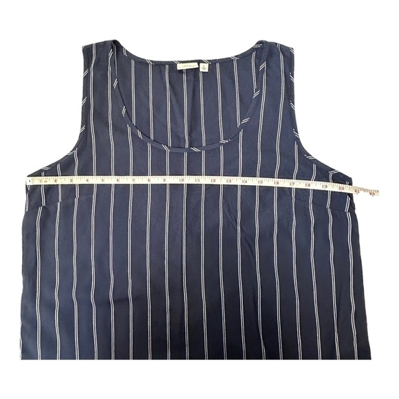 Democracy Blue/White Pinstripe Sleeveless Top Size L NWOT - Picture 5 of 7
